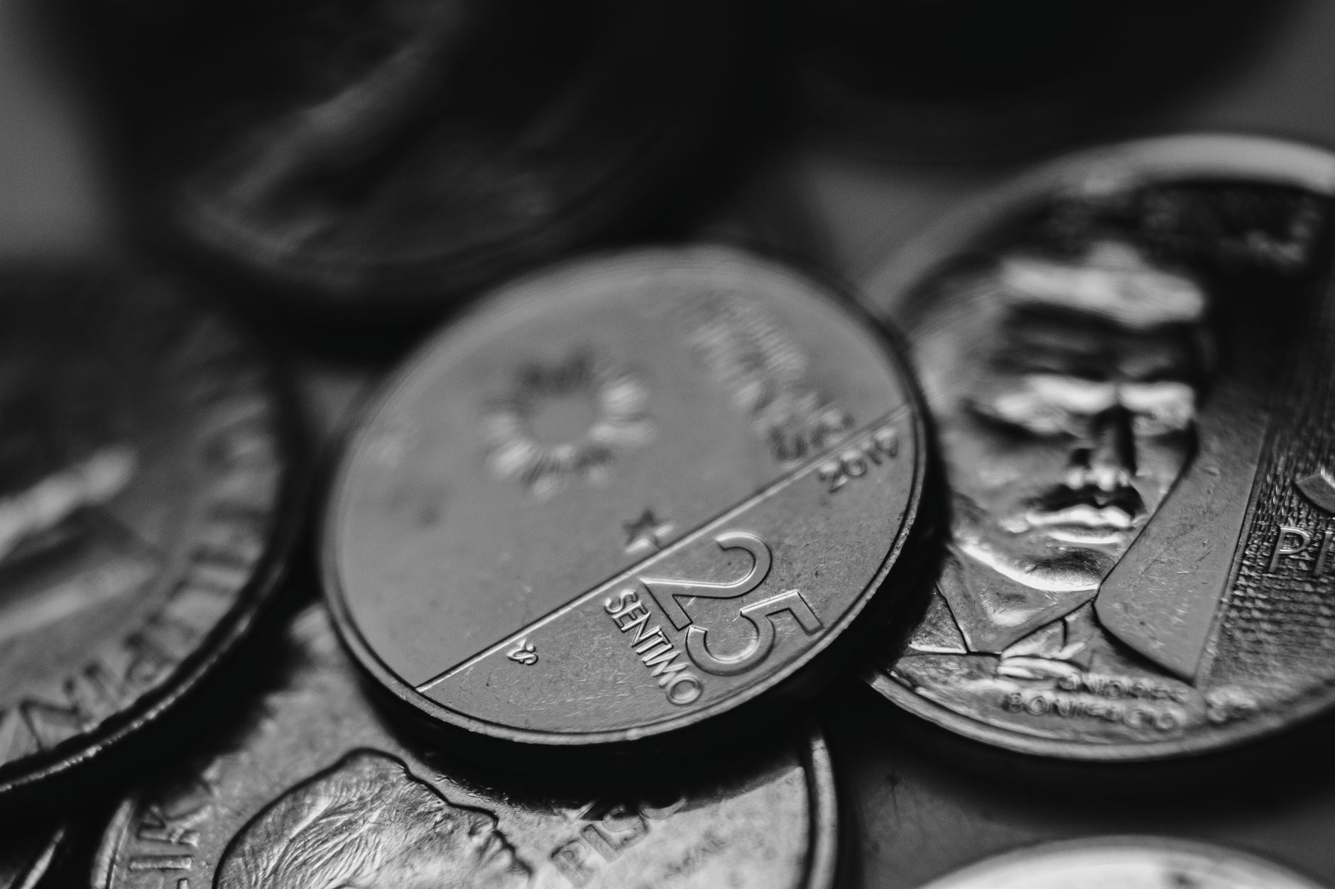 암호화폐 알트코인 뉴스 요약 — 2026년 6월 14일 (일) 오전 10:00 KST 대표 이미지